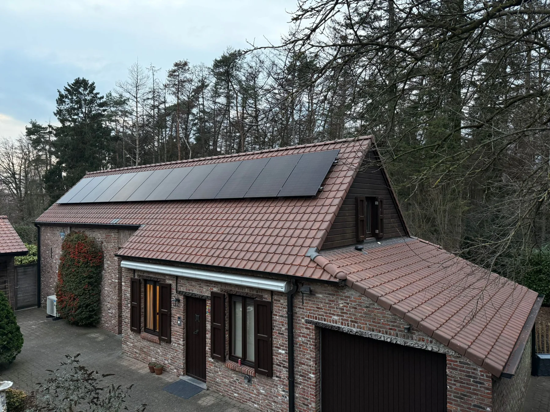 Hellend dak renovatie met dakpannen - Dakwerken Vandevyver Gent